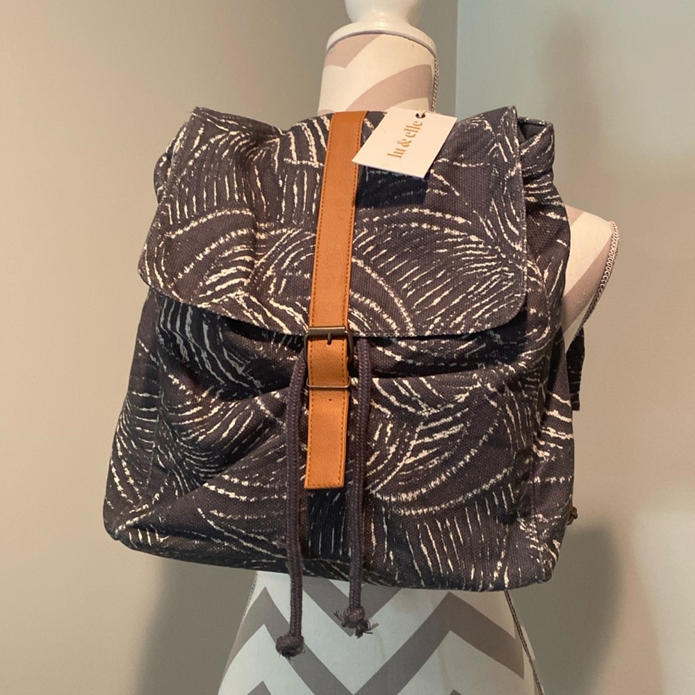 Lu & Elle NWT backpack w/ clip-in wallet (Beachly Exclusive)